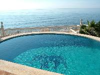 Villa PIEDS DANS L EAU, piscine privée, Mijas Costa, Copsta del Sol